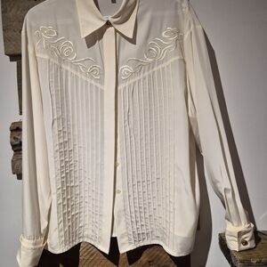 ZAMA Cream Button-Up Blouse
